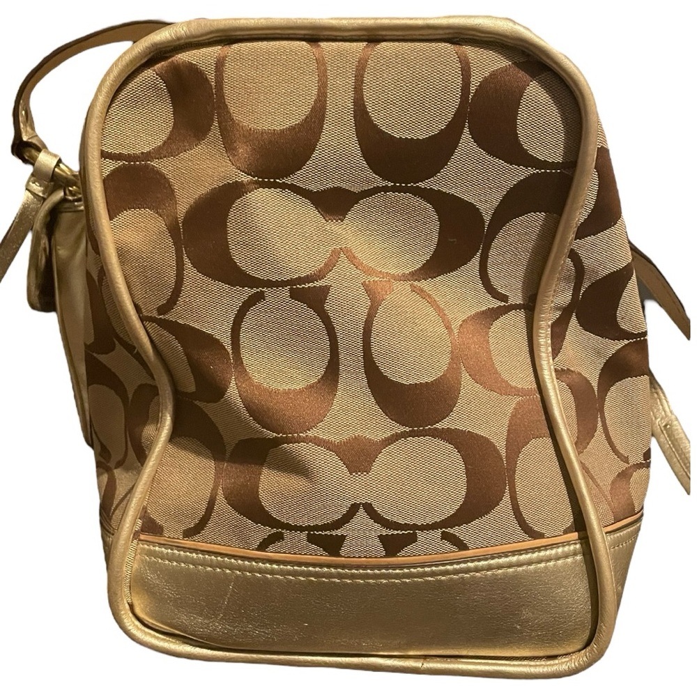 Coach Khaki Monogram Pet Carrier - Gold Leather Accents - Excellent Condition - Picture 4 of 15